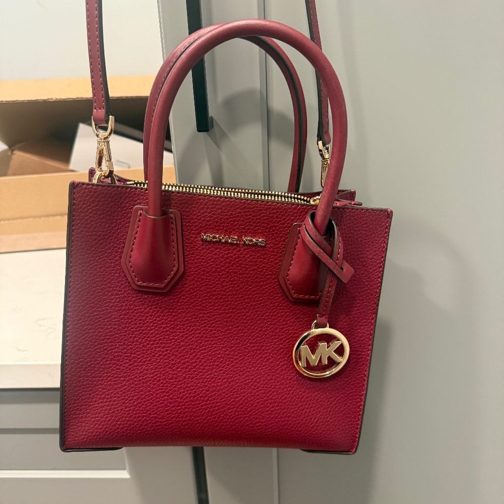 Micheal Kors Mercer Medium Crossbody Bag in Dark Cherry Leather